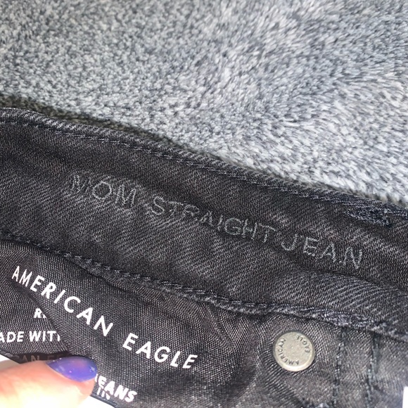 Mom Straight Leg Jeans - Picture 7 of 11